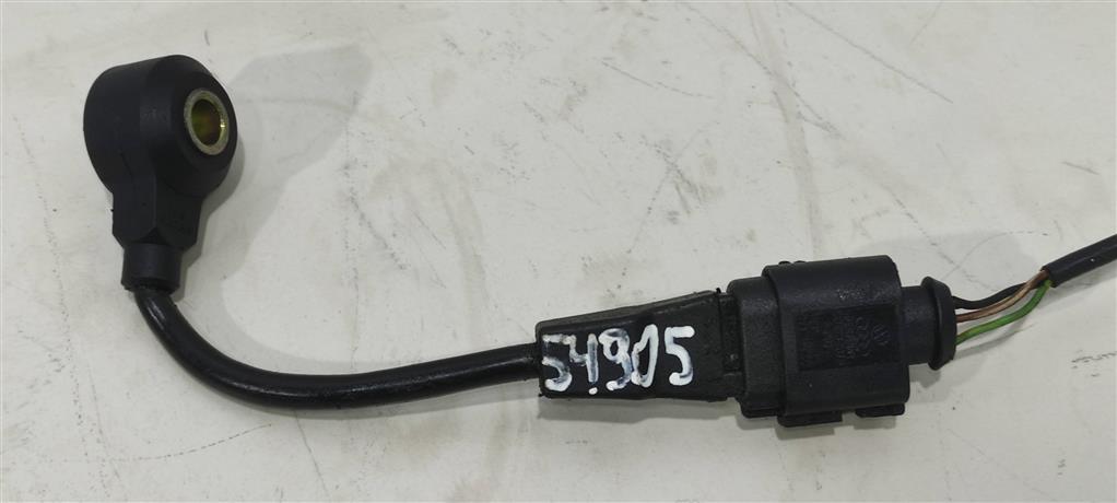 датчик детонации Audi A3 8L 1999, 1.8 л., бензин, седан, AWT, ALT, 06A905377B, . - фото №1