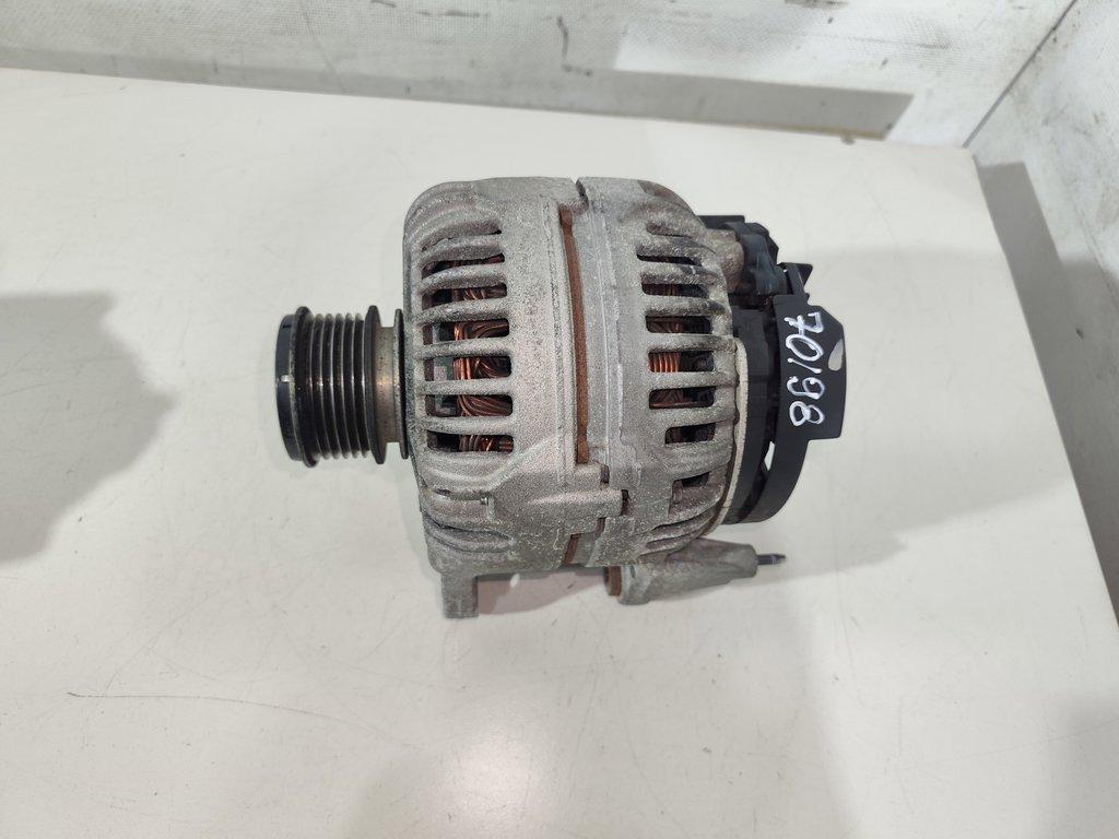 генератор Audi A4 B7 2006, 2.0 л., FSI, бензин, 06F903023C, 06F903023F, 06F903023J, 0124525066, 06F903023A, 1986A00902, 97480074, 0124525091, 0124525539, 0986045340 - фото №1