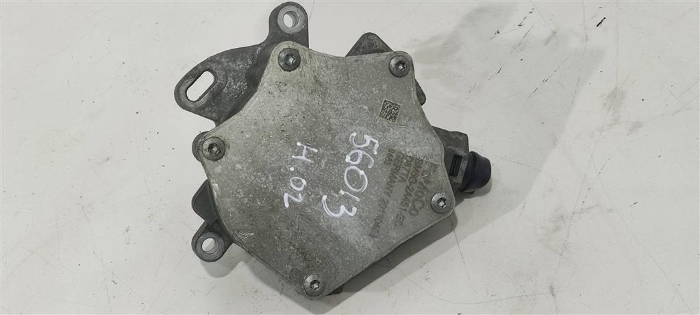 насос вакуумный Volvo V40 2 поколение 2015, 1.6 л., бензин, универсал, B4164T, BM5G2A451EC, . - фото №1