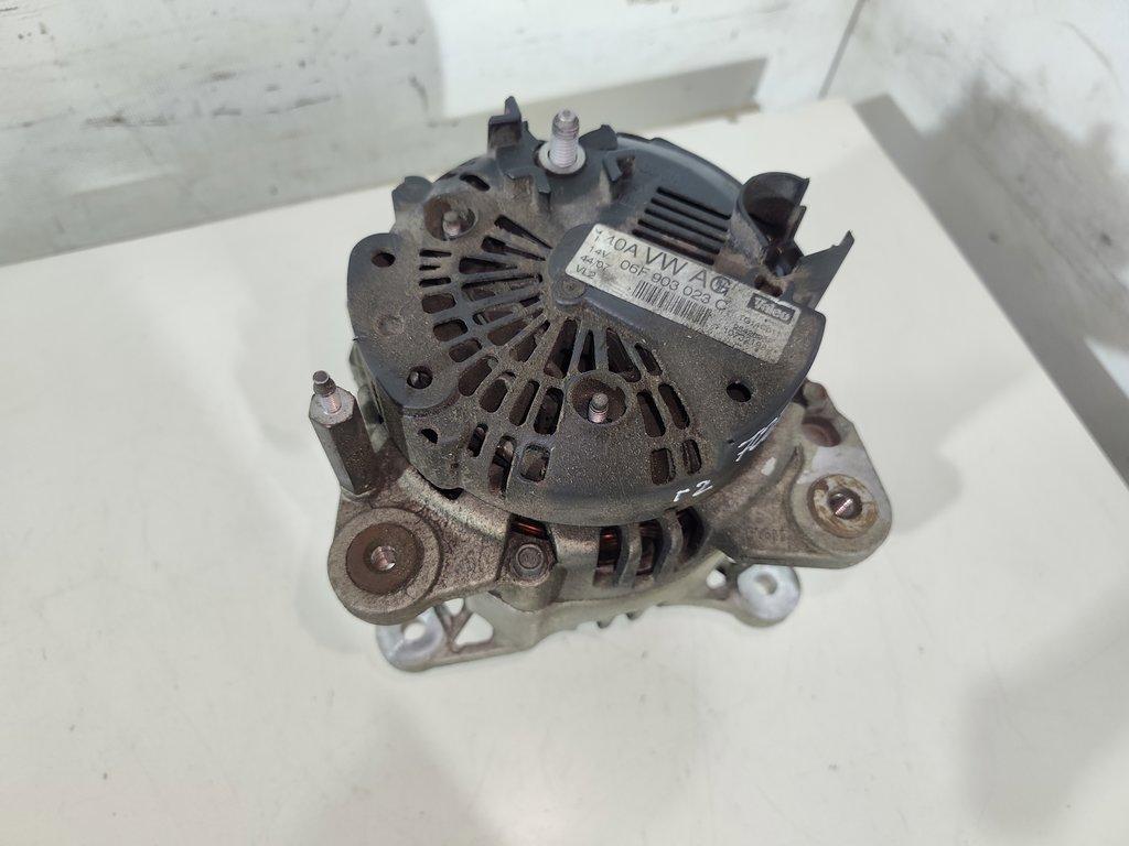 генератор Audi A4 B7 2006, 2.0 л., FSI, дизель, седан, 06F903023C, 06F903023F, 06F903023J, 0124525066, 06F903023A, 1986A00902, 97480074, 0124525091, 0124525539, 0986045340 - фото №1