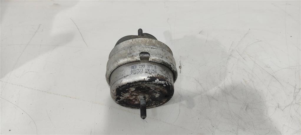 подушка крепления двигателя Audi A4 B7 2006, 2.0 л., бензин, седан, BPG, ALT, BPJ, BWE, BFB, BWT, 8E0199379BH, BGB, BUL, BYK, . - фото №1