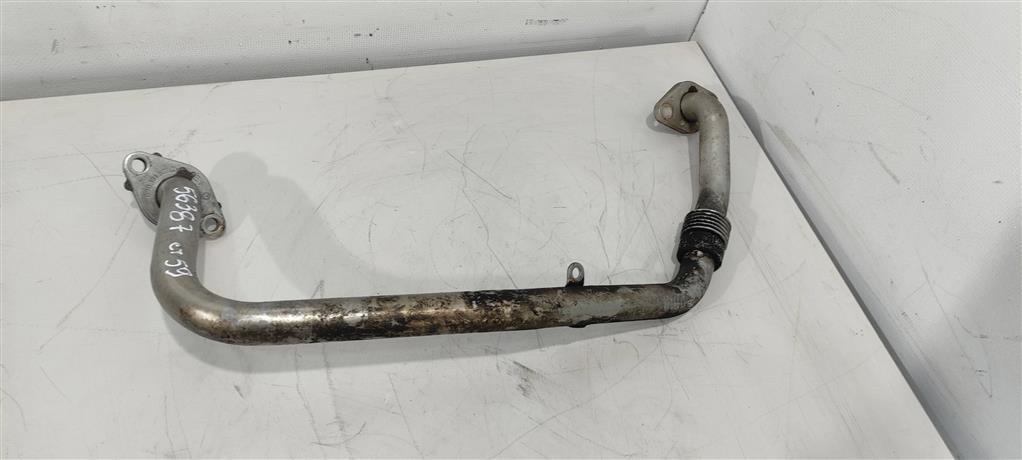 трубка системы рециркуляции EGR Volkswagen Passat B6 2007, 2.0 л., TDi, дизель, седан, BKP, 03G131521D, BMA, . - фото №1