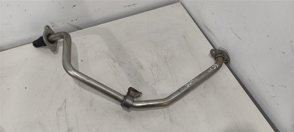 трубка системы рециркуляции EGR Volkswagen Passat B6 2007, 2.0 л., бензин, универсал, BLR, BLX, AXW, 06F131521M, . - фото №1