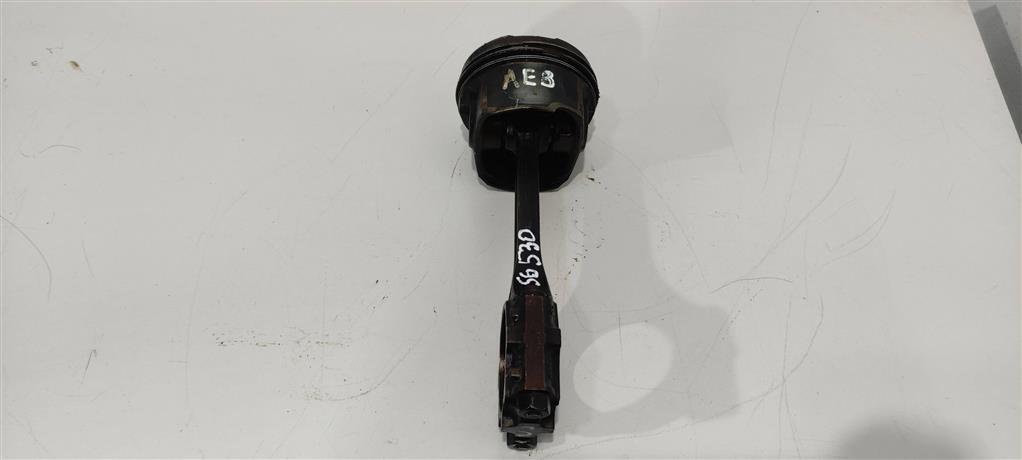 поршень Volkswagen Passat B5 1998, 1.8 л., бензин, седан, ANB, APU, AEB, 06A107065J - фото №1