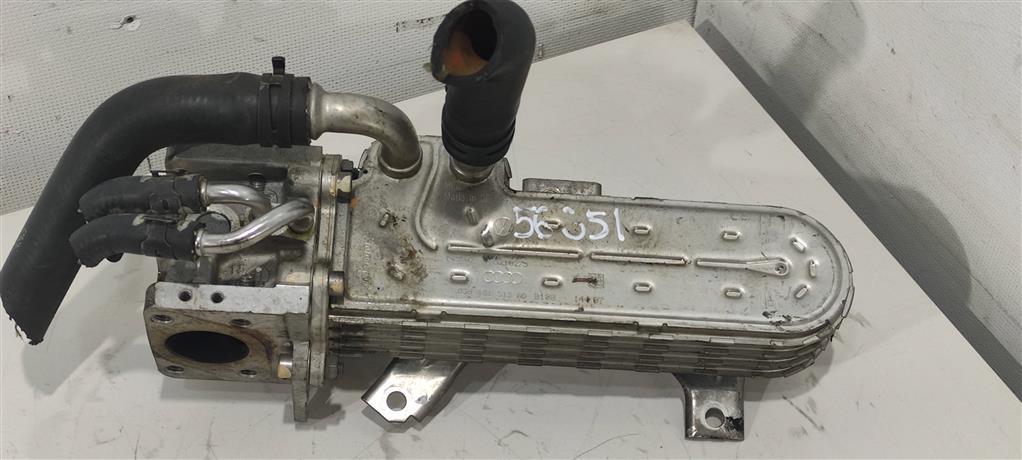 охладитель EGR / Радиатор EGR Volkswagen Golf 5 поколение 2007, 1.9 л., TDi, бензин, хетчбэк 5 дв., 038131513D, 038131513AD, BKC, BXE, BRU, BXF, AXR, 038131512H - фото №1