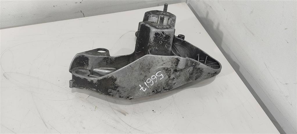 кронштейн двигателя Audi A6 4F/C6 2006, 3.0 л., бензин, седан, BBJ, 4F0199351S, ASB, BNG, BMK, . - фото №1