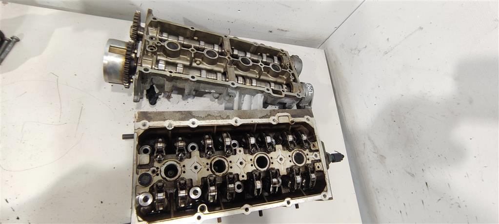 головка блока цилиндров Volkswagen Passat B6 2007, 1.4 л., TSI, бензин, универсал, BLG, BMY, CAX, BWK - фото №1