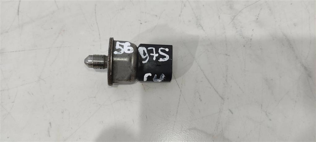 датчик давления топлива Audi A6 4F/C6 2006, бензин, 03C906051D, . - фото №1