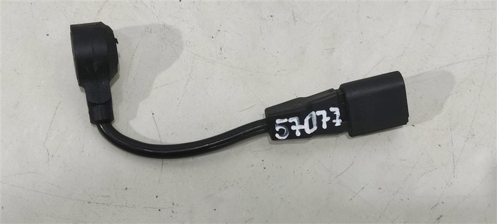 датчик детонации Audi A3 8L 1999, 1.8 л., бензин, седан, AWT, ALT, 06A905377B, . - фото №1