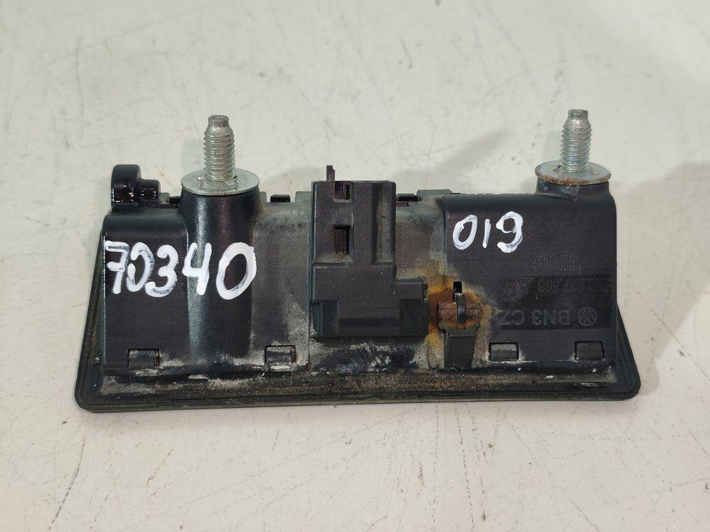 кнопка открытия багажника Volkswagen Passat B6 2009, дизель, универсал, 5N0827566, 5N0827566B, 5N0827335B, 5N0827566T - фото №1
