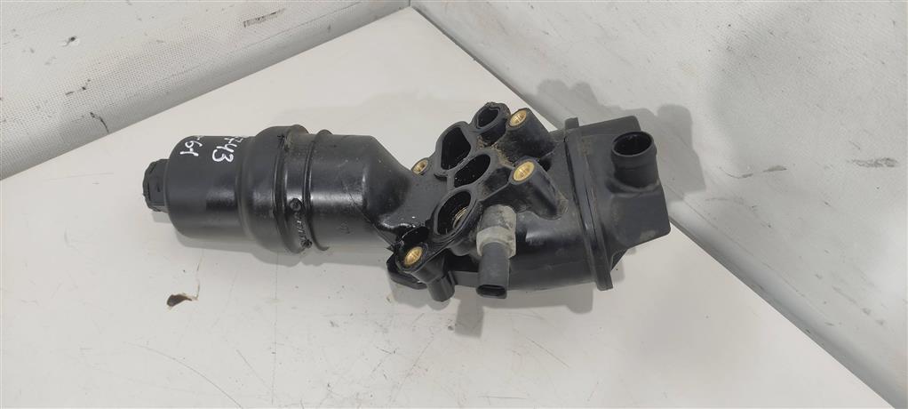 корпус масляного фильтра Volkswagen Passat B6 2006, 2.0 л., TFSI, бензин, седан, 06F115397F, BPG, BPY, BPJ, BWE, 06F115397J, 06F115397H, AXX, BWA, BWT, BGB, BUL, BYK, BYD - фото №1