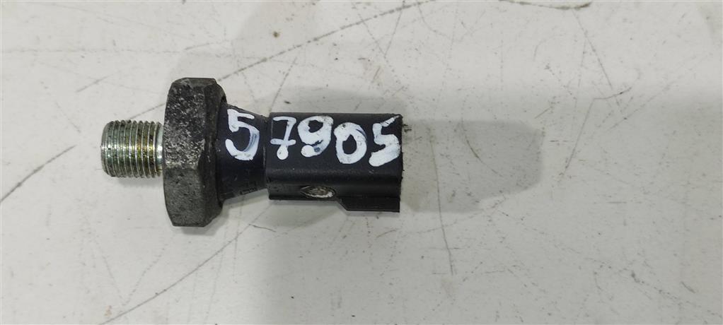 датчик давления масла Audi A4 B7 2006, бензин, 06A919081F, 06A919081J, . - фото №1