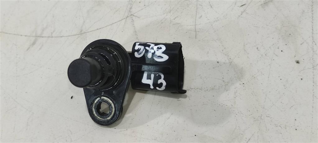 датчик распредвала Volvo S60 2 поколение 2011, 1.6 л., бензин, седан, B4164T, BM5112K073AB, . - фото №1