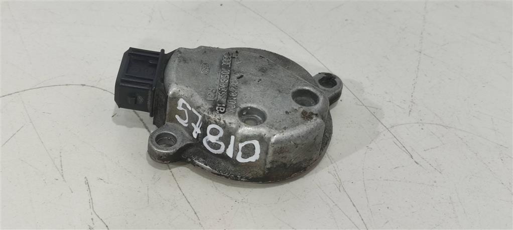 датчик распредвала Audi A4 B6 2003, 1.8 л., бензин, седан, 058905161B, 0232101024, . - фото №1