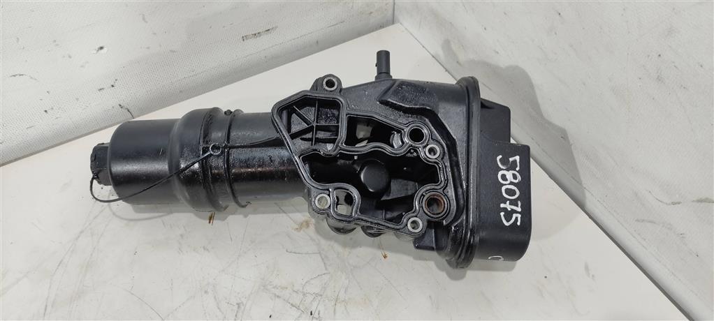 корпус масляного фильтра Volkswagen Passat B6 2006, 2.0 л., TFSI, бензин, седан, 06F115397F, BPG, BPY, BPJ, BWE, 06F115397J, 06F115397H, AXX, BWA, BWT, BGB, BUL, BYK, BYD - фото №1