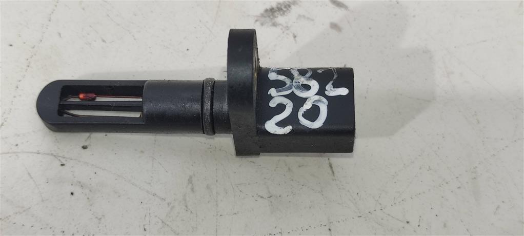 датчик температуры Audi A6 4B/C5 2000, 1.8 л., бензин, седан, 06B905379A, 06B905379D, 06B905379C, 06B905379G, . - фото №1