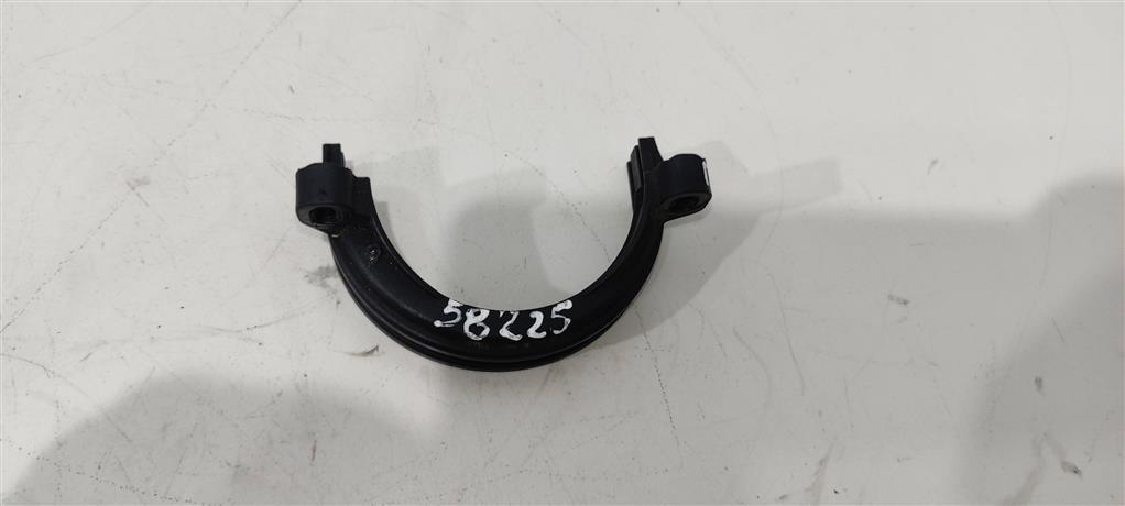 Скоба Volkswagen Passat B7 2013, бензин, универсал, 03C145643, 03C145853, . - фото №1