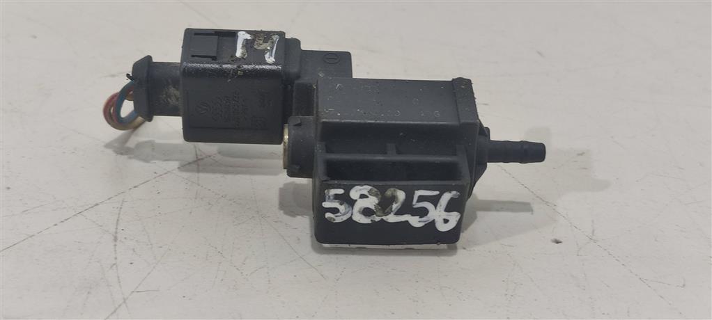 электромагнитный клапан Volkswagen Passat B6 2007, 2.0 л., TFSI, бензин, универсал, 037906283C, . - фото №1