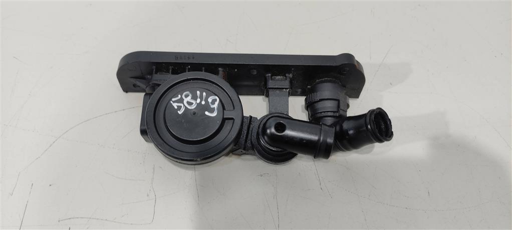 мембрана клапанной крышки Volkswagen Jetta 5 поколение 2009, 2.0 л., TFSI, бензин, седан, 06F129101N, AXX, BWA, CDL, 06F129101R, . - фото №1