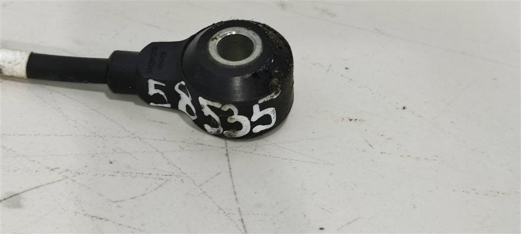 датчик детонации Ford Kuga 2 поколение 2014, 1.6 л., бензин, внедорожник 5 дв., B4164T, 98MF12A699BA, . - фото №1