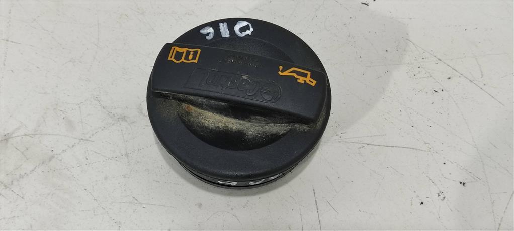 пробка маслозаливная Volkswagen Amarok 1 поколение 2013, 2.0 л., TDi, бензин, внедорожник 5 дв., 06C103485S, 06C103485N, . - фото №1