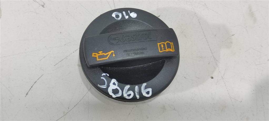 пробка маслозаливная Volkswagen Passat B6 2007, 2.0 л., FSI, бензин, хетчбэк 5 дв., 06C103485T, 06C103485P, . - фото №1