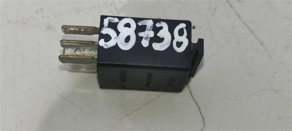реле (прочие) Audi A4 B7 2006, 2.0 л., TFSI, бензин, седан, 8Z0951253, 7M0951253C, 4H0951253C, . - фото №1