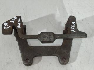 скоба суппорта Audi A6 4F/C6 2006, 2.0 л., TDi, дизель, седан, ., 4F0615426D