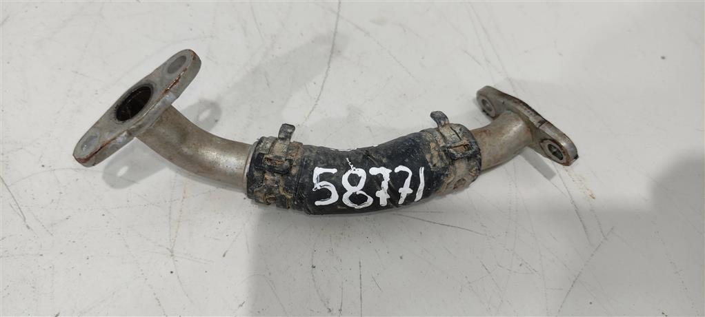 масляная трубка турбины Volkswagen Amarok 1 поколение 2013, 2.0 л., бензин, пикап, CAW, CCT, CDN, 06H145735G, CFK, CBF, CCZ, CAE, CHJ, CPM, 06H145735H, CFP, CPS, CES, CET - фото №1