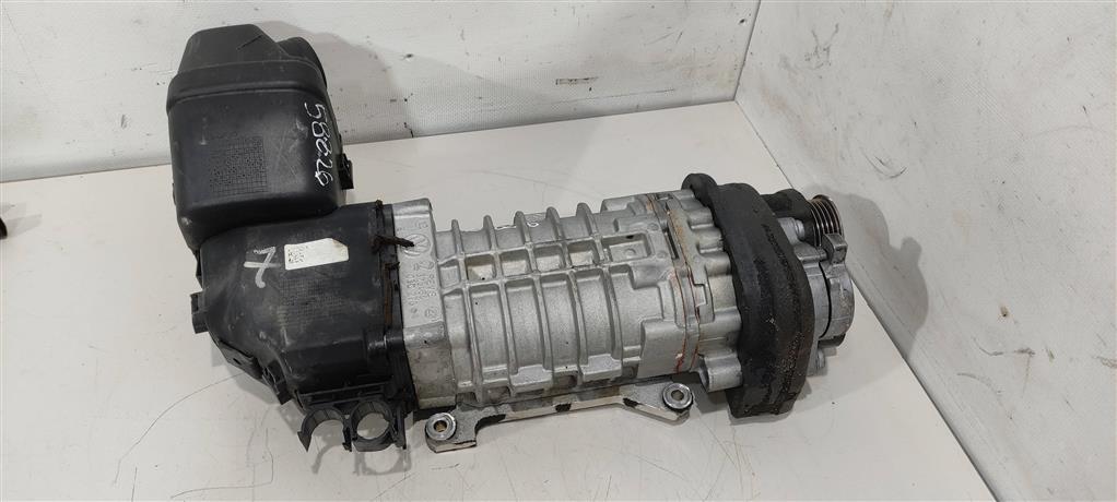нагнетатель воздуха (компрессор) Volkswagen Passat B7 2013, 1.4 л., бензин, седан, BLG, BMY, 03C145601E, CDGA, CKMA, CTHD, CAVD, CNWA, CTKA, 03C145601C - фото №1