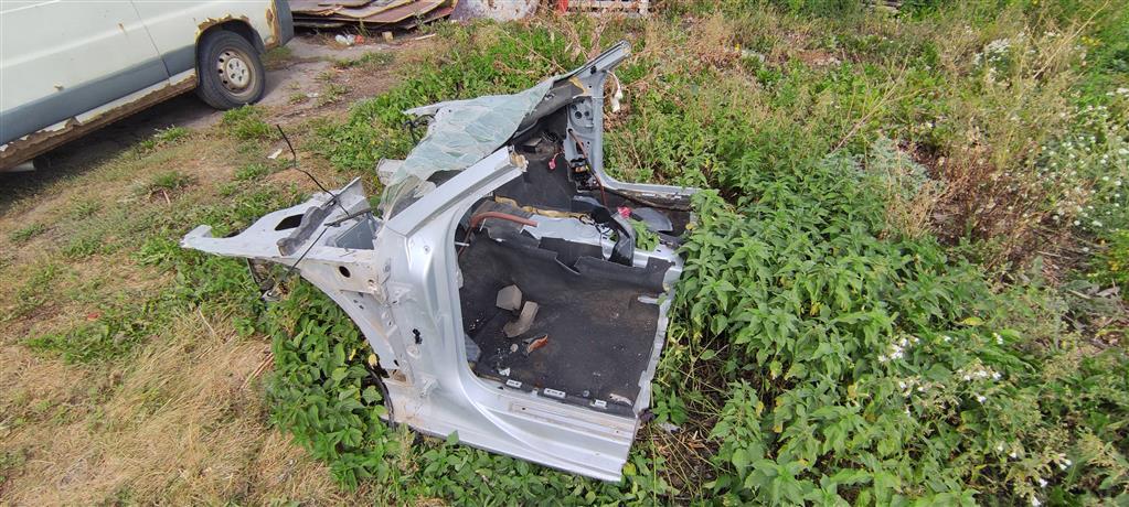 передняя часть кузова Audi A5 8T 2007, 3.2 л., бензин, седан, CAL, CALA, CALB, ., 06E103404A - фото №1