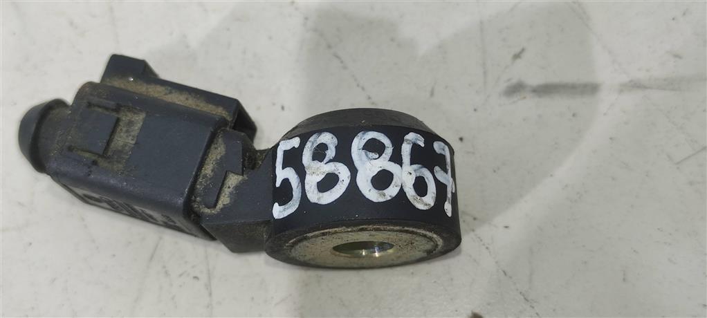 датчик детонации Volkswagen Golf 6 поколение 2010, 1.4 л., TFSI, универсал, BVZ, CAX, CDG, BSE, BVY, BLV, 030905377C, BVX, BSF, 030905377D, BWS, AXZ - фото №1