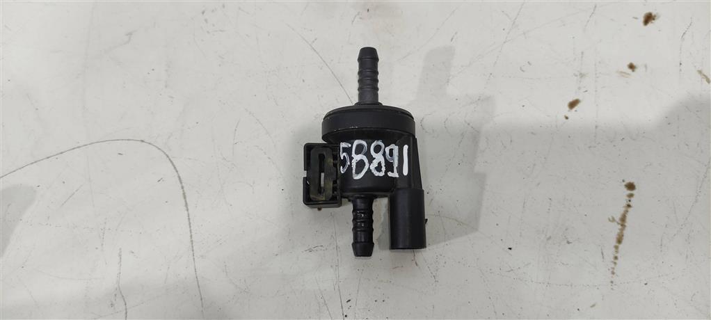 клапан вентиляции топливного бака Volkswagen Passat B7 2013, 2.0 л., бензин, седан, 06E906517A, BPJ, 0280142431, BYK, CBTA, CBUB, CCCA, CKJA, CBPA - фото №1