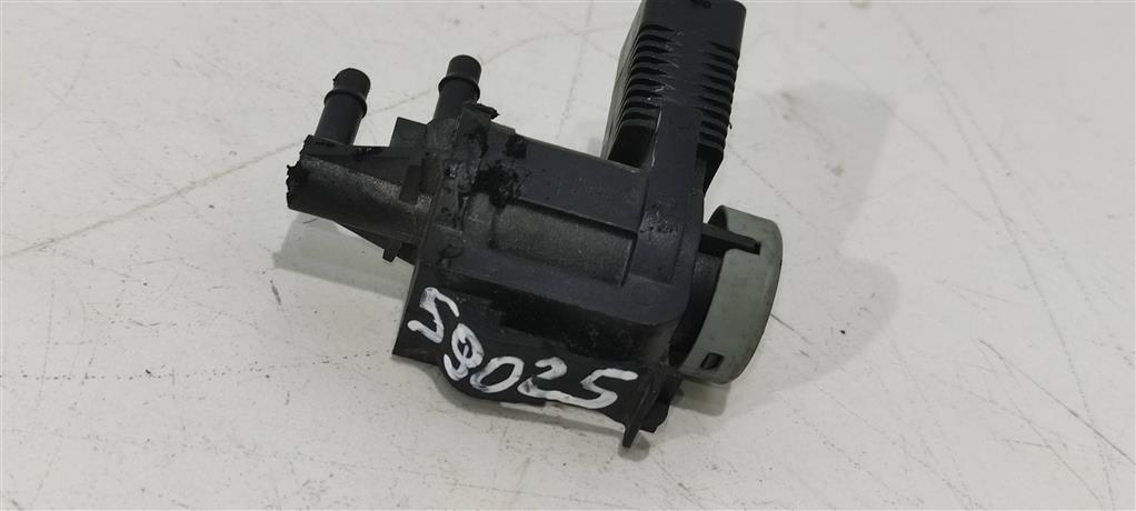 электромагнитный клапан Volkswagen Amarok 1 поколение 2013, 2.0 л., TDi, дизель, пикап, 1J0906283C, 1K0906283A, . - фото №1