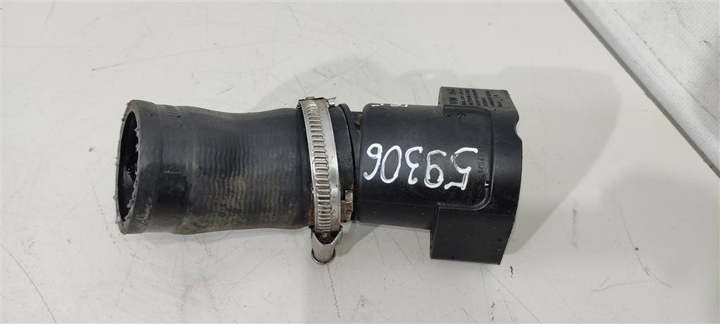 патрубок турбины Volkswagen Passat B7 2013, 2.0 л., TDi, дизель, седан, CBA, 03L131111G, CBB, CFF, CBD, . - фото №1