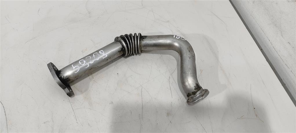 трубка системы рециркуляции EGR Volkswagen Passat B7 2013, 2.0 л., TDi, дизель, универсал, CAY, CDC, CFH, 03L131521R, CFF, CLC, CDB, . - фото №1