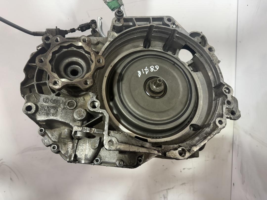 КПП автоматическая (АКПП) Volkswagen Passat B6 2008, 2.0 л., TDi, дизель, KDA, LQT, HQN, LTE, MFL, PBF, HXS, HQL, HXU, KMX, KCU, JPJ, KPQ, KPW, HLH, LRA, HXY, GPU, GYM, GYN, HBP, HFQ, HJQ, HLE, HLF, HQF, HTB, KMW, KPS, KPU, KQC, LQV, LTD, MFM, MSU, MSV, NJK, NLP, PPY, DQ250, GKF, GPQ, GPV, GSS, GYP, GYQ, GYR, HJP, HQG, HQH, HQM, HQQ, HXT, HYC, HZJ, JPK, JPL, JPQ, KCV, KCW, KMY, KMZ, KNE, KPT, KQX, KXD, LQS, LQW, LRT, LTF, LTG, LTM, MLX, MMB, NJJ, PBE, PPX, KLN, KND - фото №1
