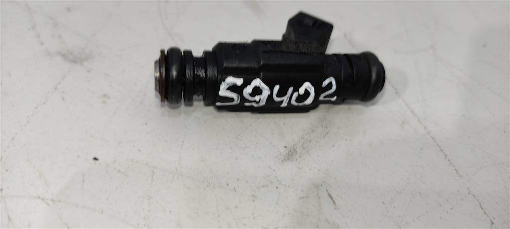 форсунка Audi A3 8L 1999, 1.8 л., бензин, хетчбэк 5 дв., 06A906031D, AVU, AUM, AQY, AGU, AGN, AEH, AKL, ARZ, AZH, APK, APF, . - фото №1