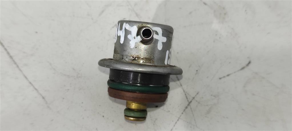 регулятор давления топлива Volkswagen Passat B5 1998, 1.8 л., бензин, седан, AEB, 078133534A, ADR, AFY., AJL, . - фото №1