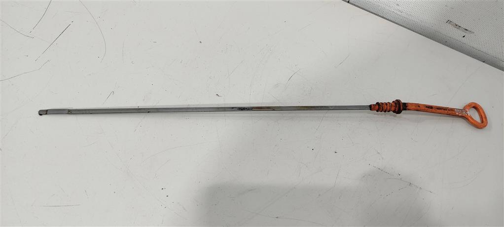 щуп двигателя Volkswagen Passat B5 1998, 1.8 л., бензин, универсал, APT, 053115611C, ADR, . - фото №1