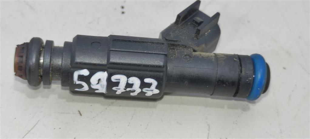 форсунка Ford Focus 2 поколение 2006, 2.0 л., бензин, седан, 0280156154, 1S7GGA, AODA, QQDB, AOWB, Q7DA, AODB, TBBA, QQDA, QQDC, AODE, SYDA, N4JB, CJBB, CJBA, FS7E, FS7G, L823, FS, B4184S11, B4204S3 - фото №1