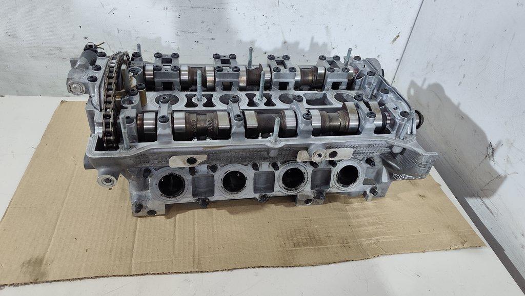 головка блока цилиндров Audi A4 B6 2003, 1.8 л., бензин, седан, AWT, AWM, AMB, AWC, AUG, AVJ, APX, BFB, BAM, AJH, AUQ, BEX, ARX, AWP - фото №1