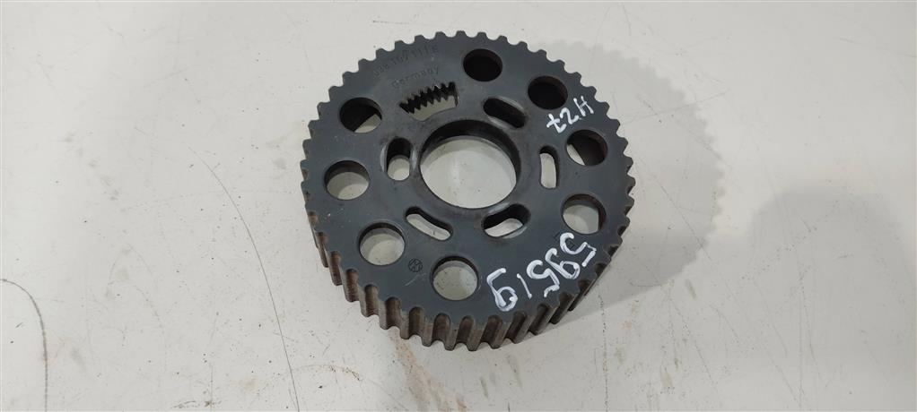 шкив распредвала Volkswagen Passat B6 2007, 1.9 л., TDi, дизель, седан, 038109111E, AVF, AVB, CBA, CBB, CBD, CJA, AVX, . - фото №1