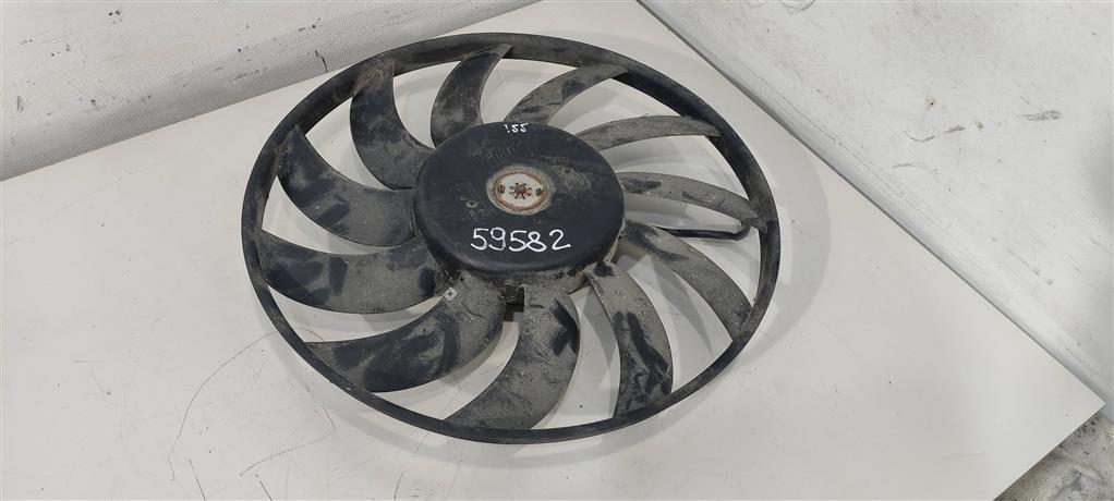 вентилятор радиатора Audi A4 B6 2003, 2.0 л., бензин, седан, ALT, 8E0121205, ALZ, 8E0121207, 8E0959455, 8E0959501G - фото №1