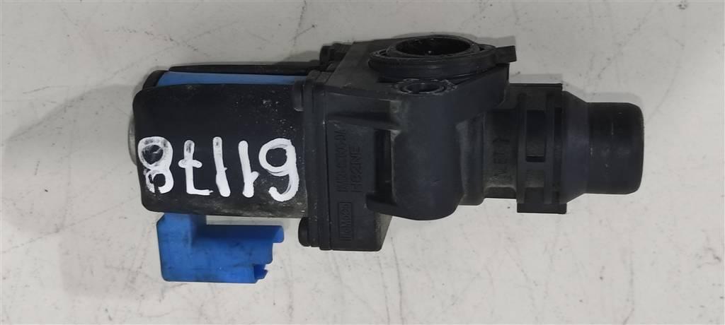 кран отопителя (печки) Volvo S60 2 поколение 2011, 1.6 л., бензин, седан, B4164T, BM5G8C605DA, . - фото №1