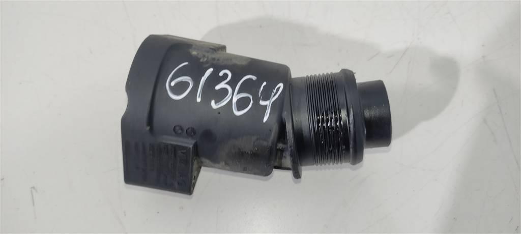 патрубок турбины Volkswagen Passat B7 2013, 2.0 л., TDi, дизель, седан, CBA, 03L131111G, CBB, CFF, CBD, . - фото №1