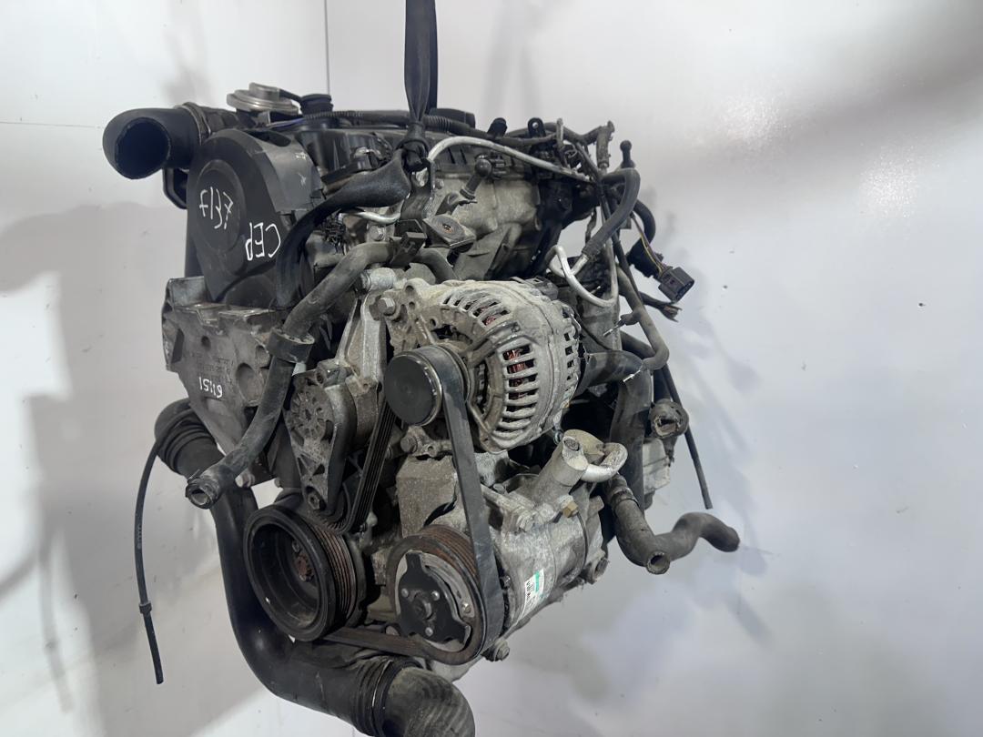 двигатель Volkswagen Caddy 3 поколение 2009, 1.9 л., TDi, дизель, фургон, BDJ, BKC, BDK, BXE, BJB, AVQ, BST, . - фото №1