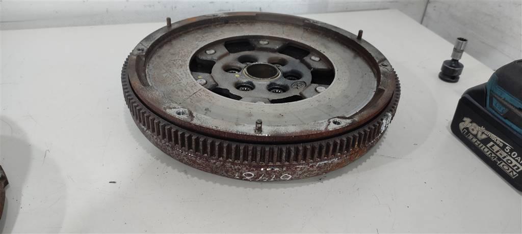 маховик Audi A6 4F/C6 2006, 2.0 л., TDi, дизель, седан, BRE, 03L105266DE, 415043110, 03G105266BB, 124035410 - фото №1