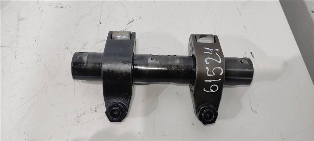 ось коромысел Volkswagen Transporter T5 2007, 1.9 л., TDi, дизель, фургон, BRS, AVF, AVB, BDJ, AXB, AXC, BRR, AWX, BDK, BXE, BPW, BLS, 038109527AF, BKE, BMM, BJB, BSU, BST, . - фото №1