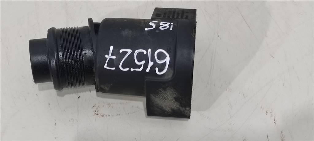 патрубок турбины Skoda Octavia 3 поколение (A7) 2015, 2.0 л., TDi, дизель, седан, CBA, 03L131111G, CBB, CFF, CBD, . - фото №1